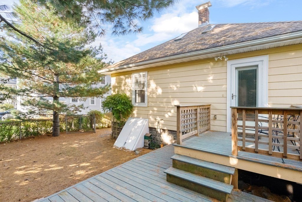 20 Thurston Road Watertown, MA 02472 - Photo 26 of 28 Gallery Image 26
