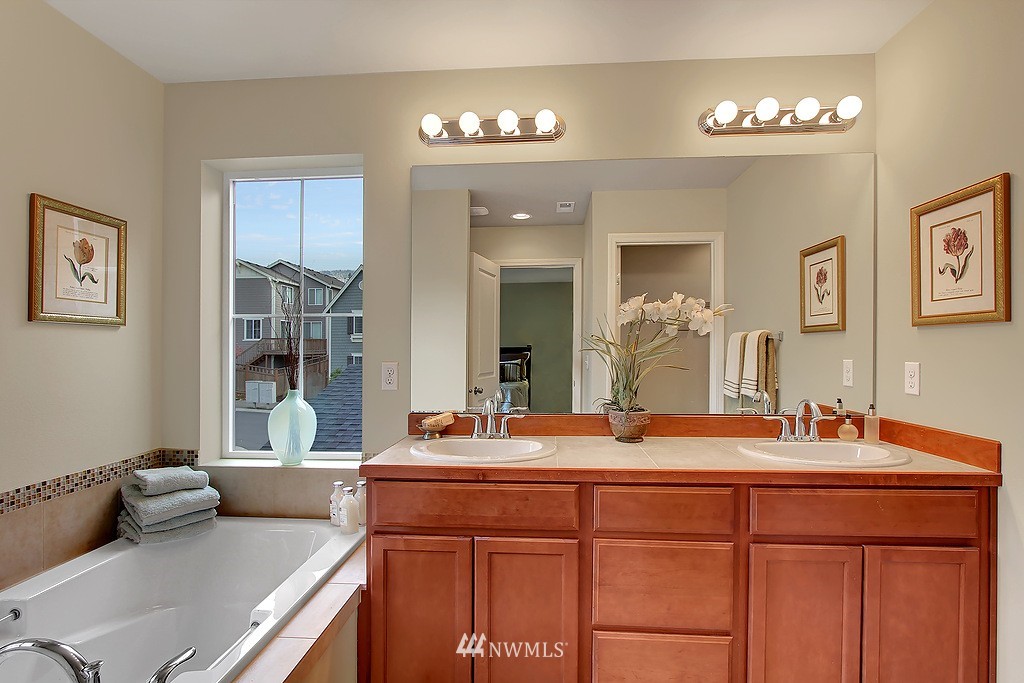 18311 39th Avenue Southeast Bothell, WA 98012 - Photo 13 of 15 Gallery Image 13