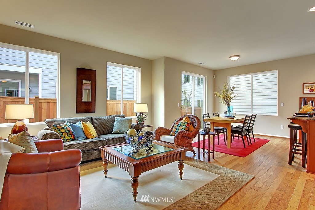 18311 39th Avenue Southeast Bothell, WA 98012 - Photo 4 of 15 Gallery Image 4