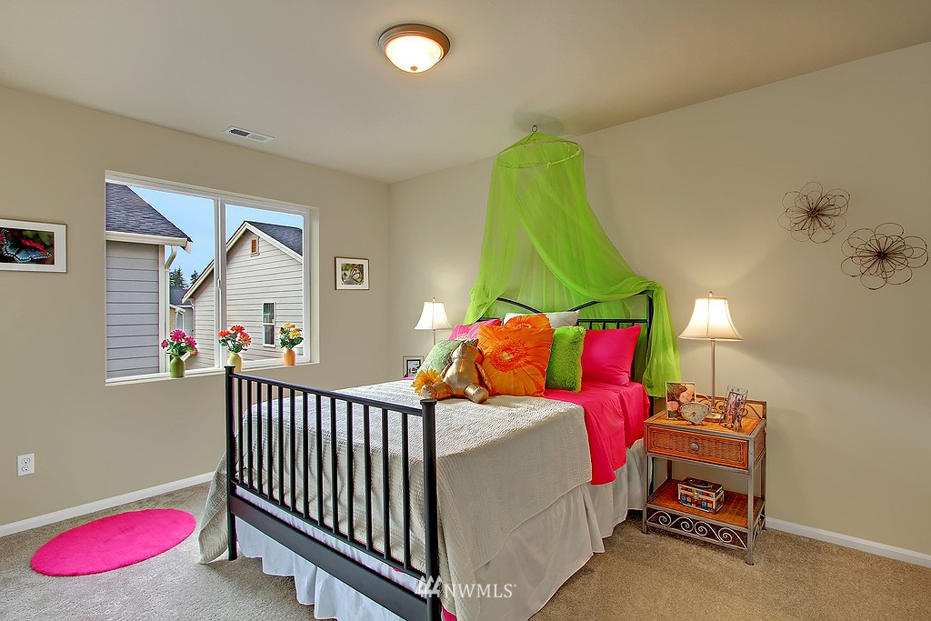 18311 39th Avenue Southeast Bothell, WA 98012 - Photo 9 of 15 Gallery Image 9