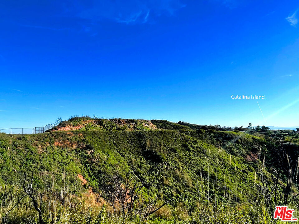 2825 Tuna Canyon Road Topanga, CA 90290 - Photo 12 of 38 a view of mountain with sunset