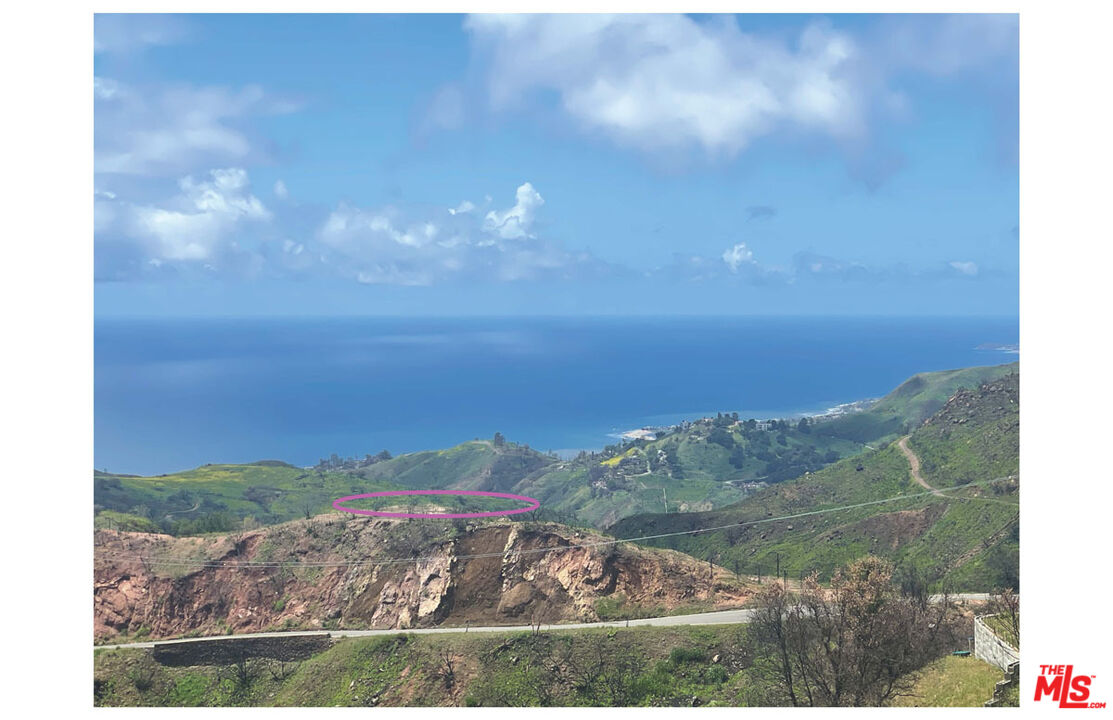 2825 Tuna Canyon Road Topanga, CA 90290 - Photo 15 of 38 a view of lake from a city