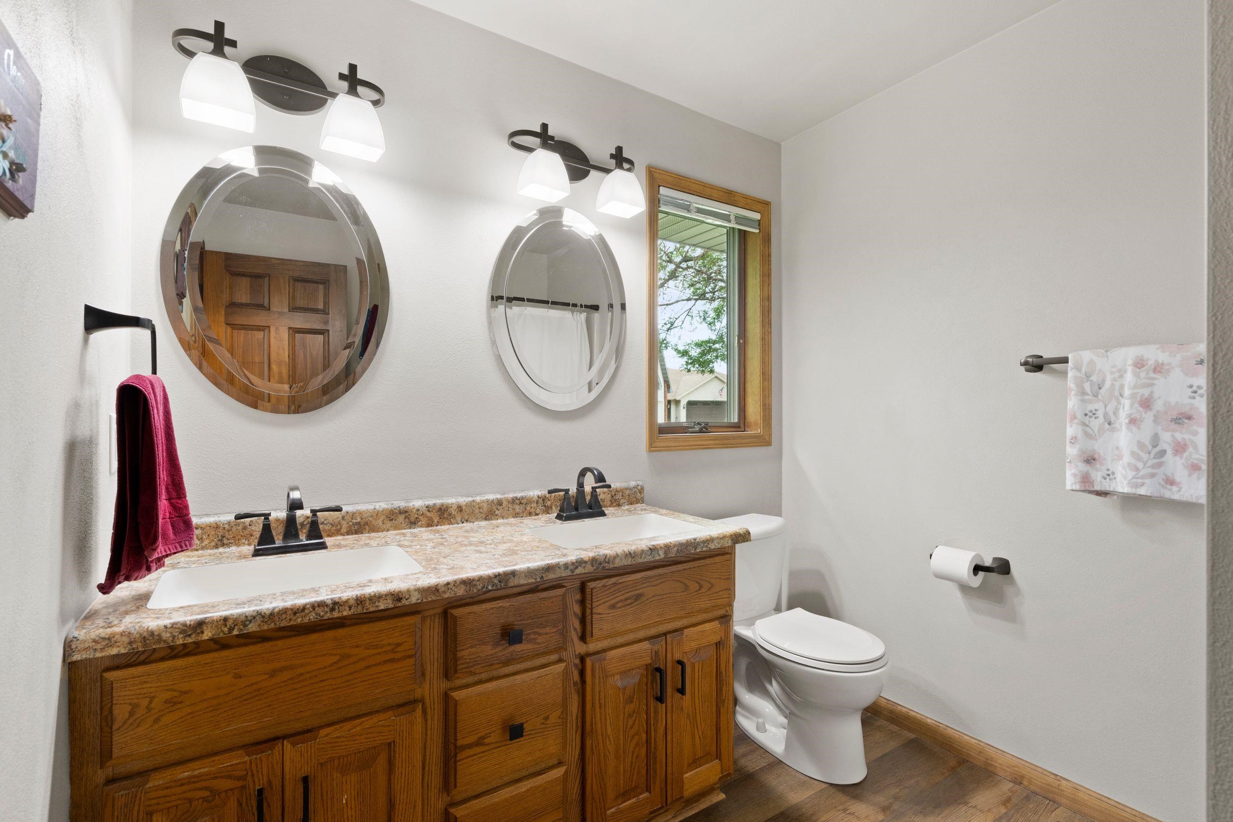 W2585 Oakbrook Court Appleton, WI 54915 - Photo 36 of 56