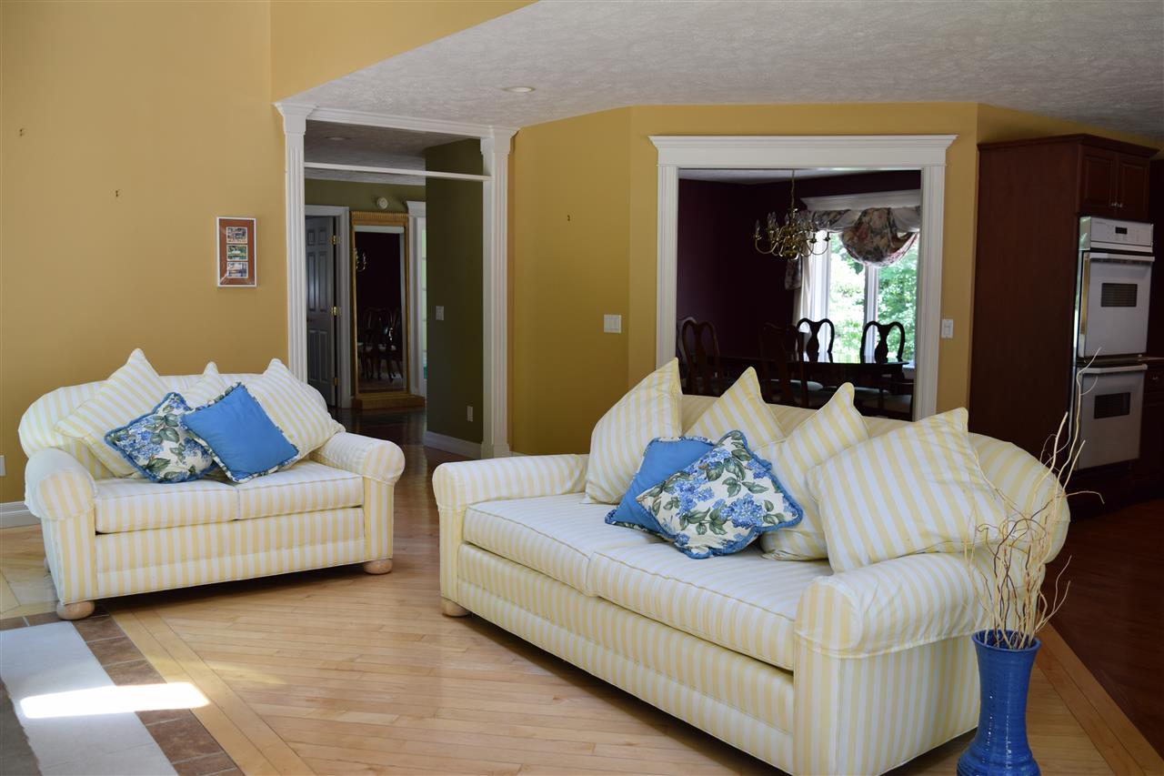 8116 Skegemog Point Road Williamsburg, MI 49690 - Photo 18 of 45 1869543-17.JPG