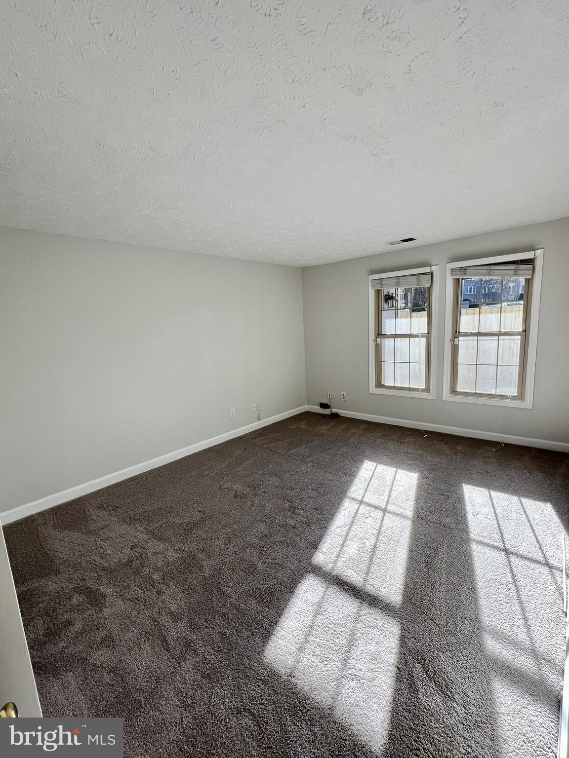 12002 Ridge Knoll Drive, Unit 7 Fairfax, VA 22033 - Photo 11 of 14 primary bedroom