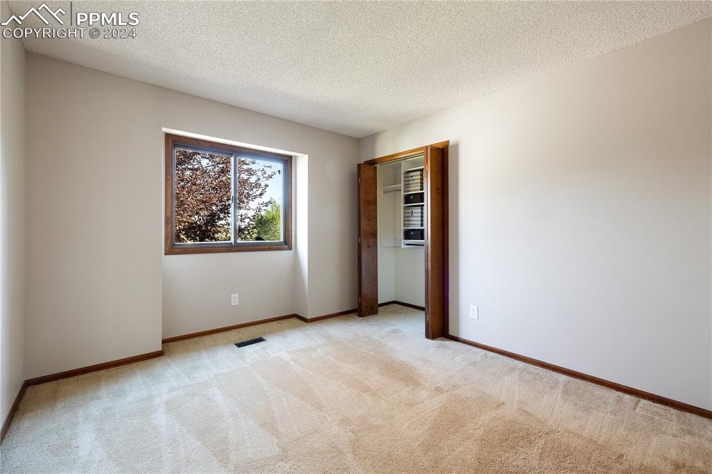 1125 Garlock Lane Colorado Springs, CO 80918 - Photo 37 of 49