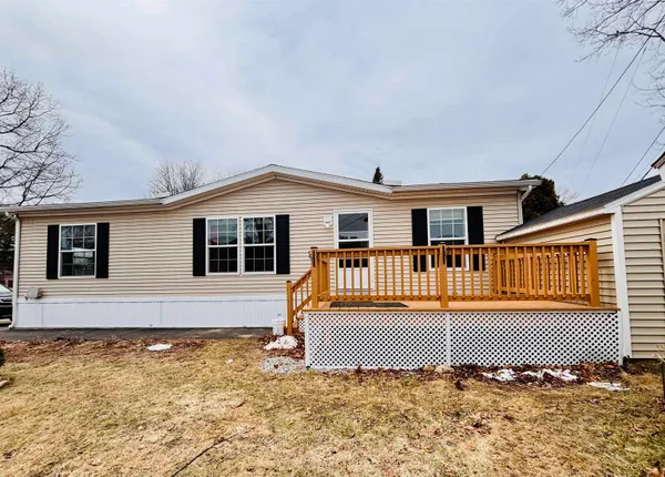 $229,900 | 545 Elm Street, Unit 4, Milford, NH 03055