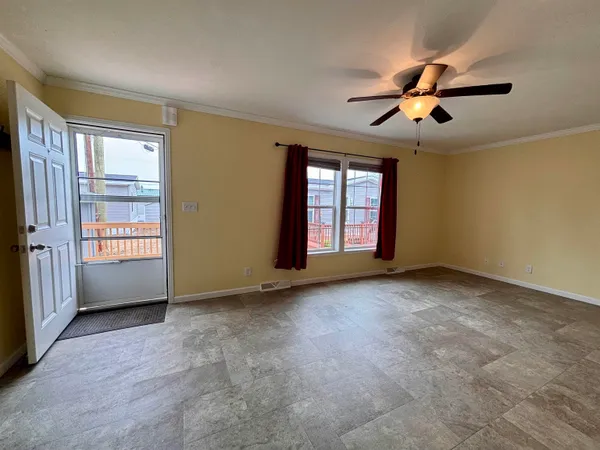 $229,900 | 545 Elm Street, Unit 4, Milford, NH 03055