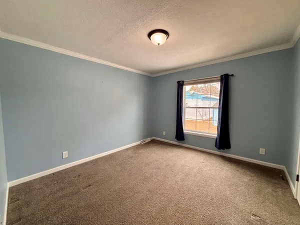 $229,900 | 545 Elm Street, Unit 4, Milford, NH 03055