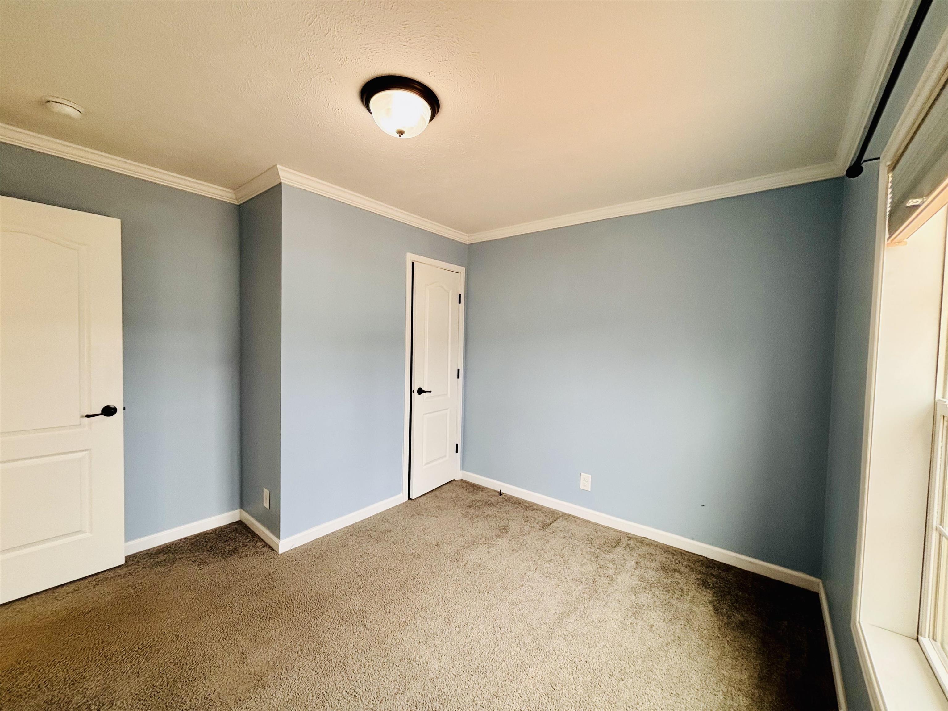 545 Elm Street, Unit 4 Milford, NH 03055 - Photo 34 of 35