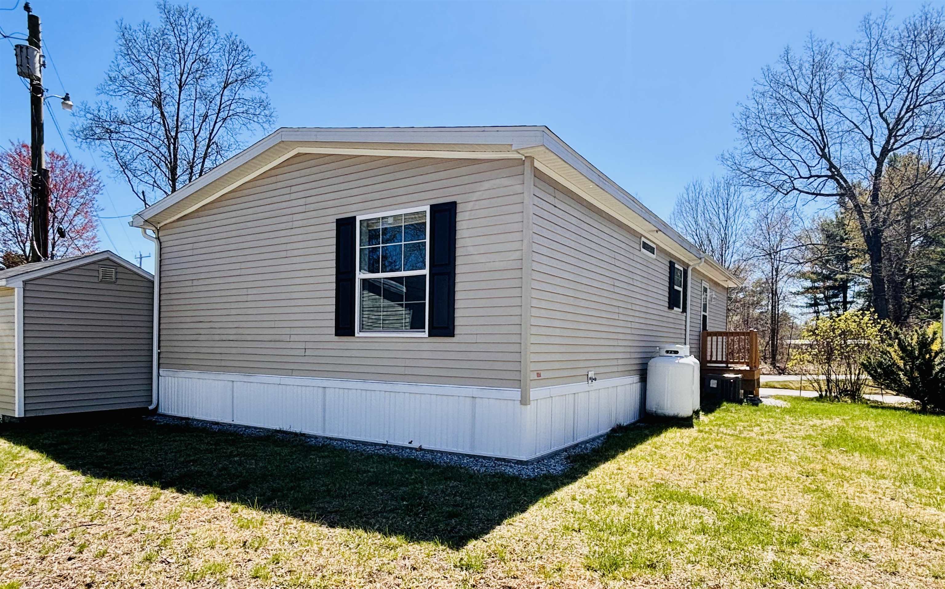 545 Elm Street, Unit 4 Milford, NH 03055 - Photo 6 of 35