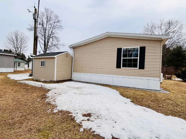$229,900 | 545 Elm Street, Unit 4, Milford, NH 03055