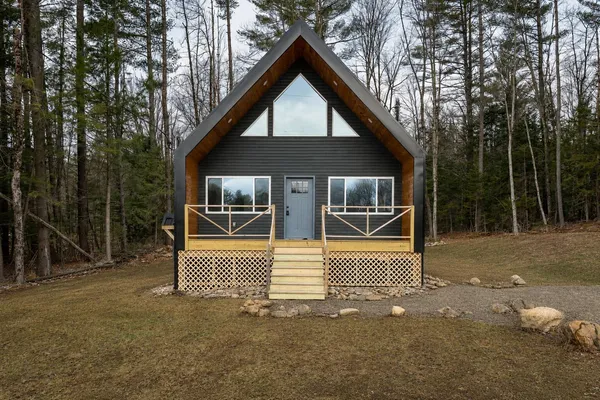 $349,900 | 1451 Main Road, Chatham, NH 03813