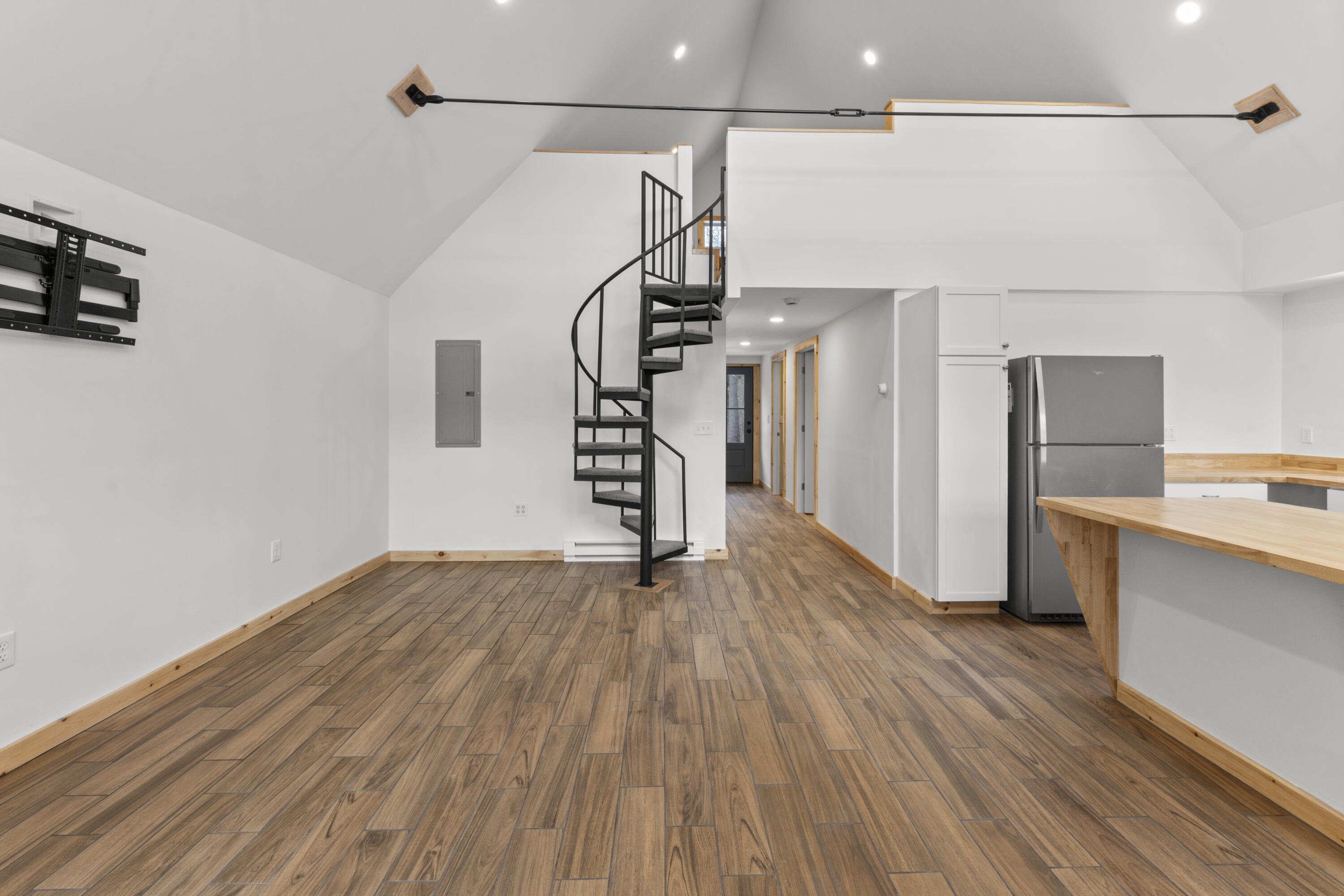 1451 Main Road Chatham, NH 03813 - Photo 5 of 34 DSC_8245