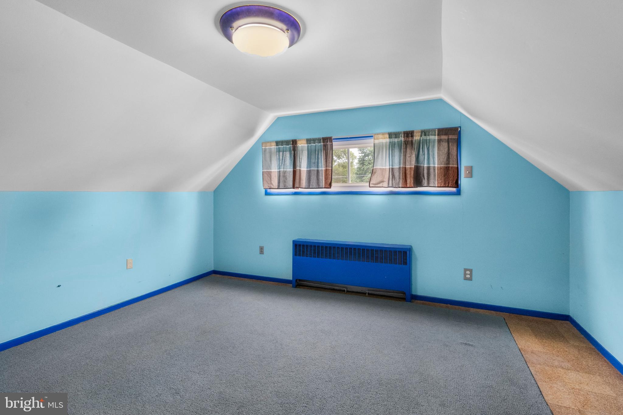 10 Sugarplum Road Levittown, PA 19056 - Photo 36 of 38 Second upstairs bedroom