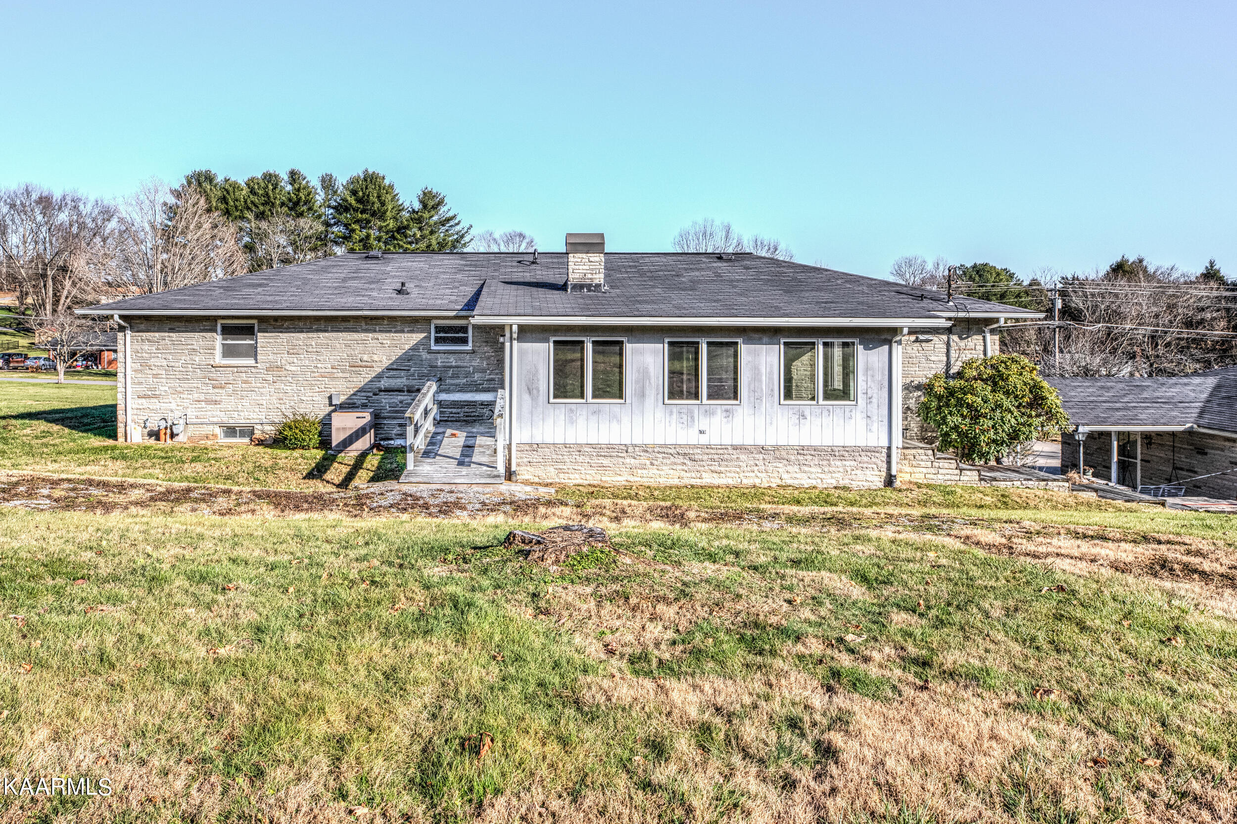 442 Carr Wynn Road La Follette, TN 37766 - Photo 4 of 42 Rear
