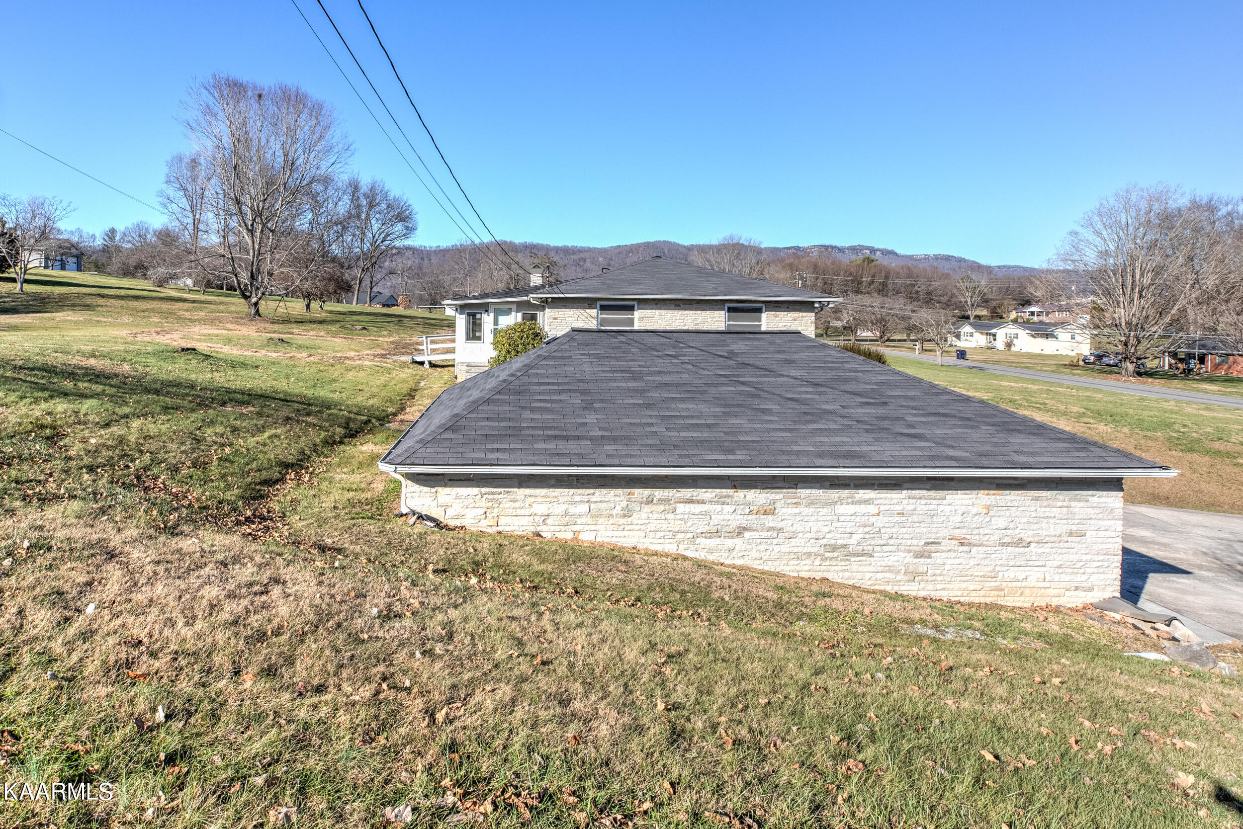 442 Carr Wynn Road La Follette, TN 37766 - Photo 8 of 42 442 Carrwynn Rd-7