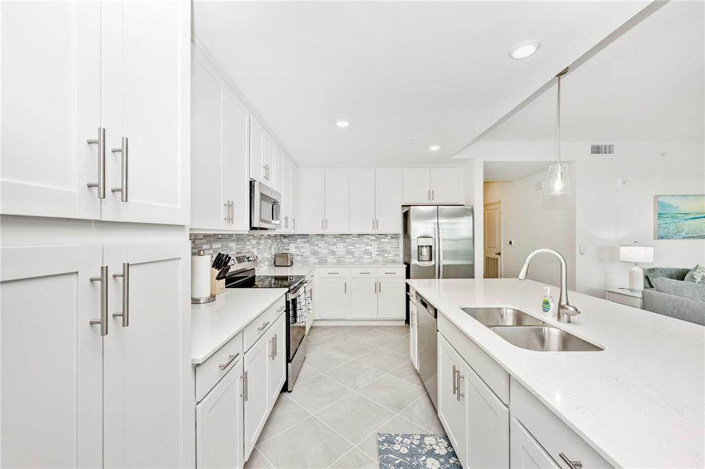 17565 Opal Sand Drive, Unit 202 Venice, FL 34293 - Photo 14 of 92