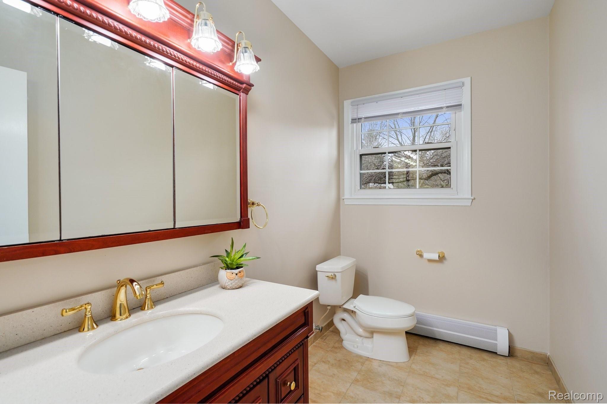3763 Quarton Road Bloomfield Hills, MI 48302 - Photo 19 of 46 28-web-or-mls-3763 Quarton Bloomfield Twp - 16.jpg