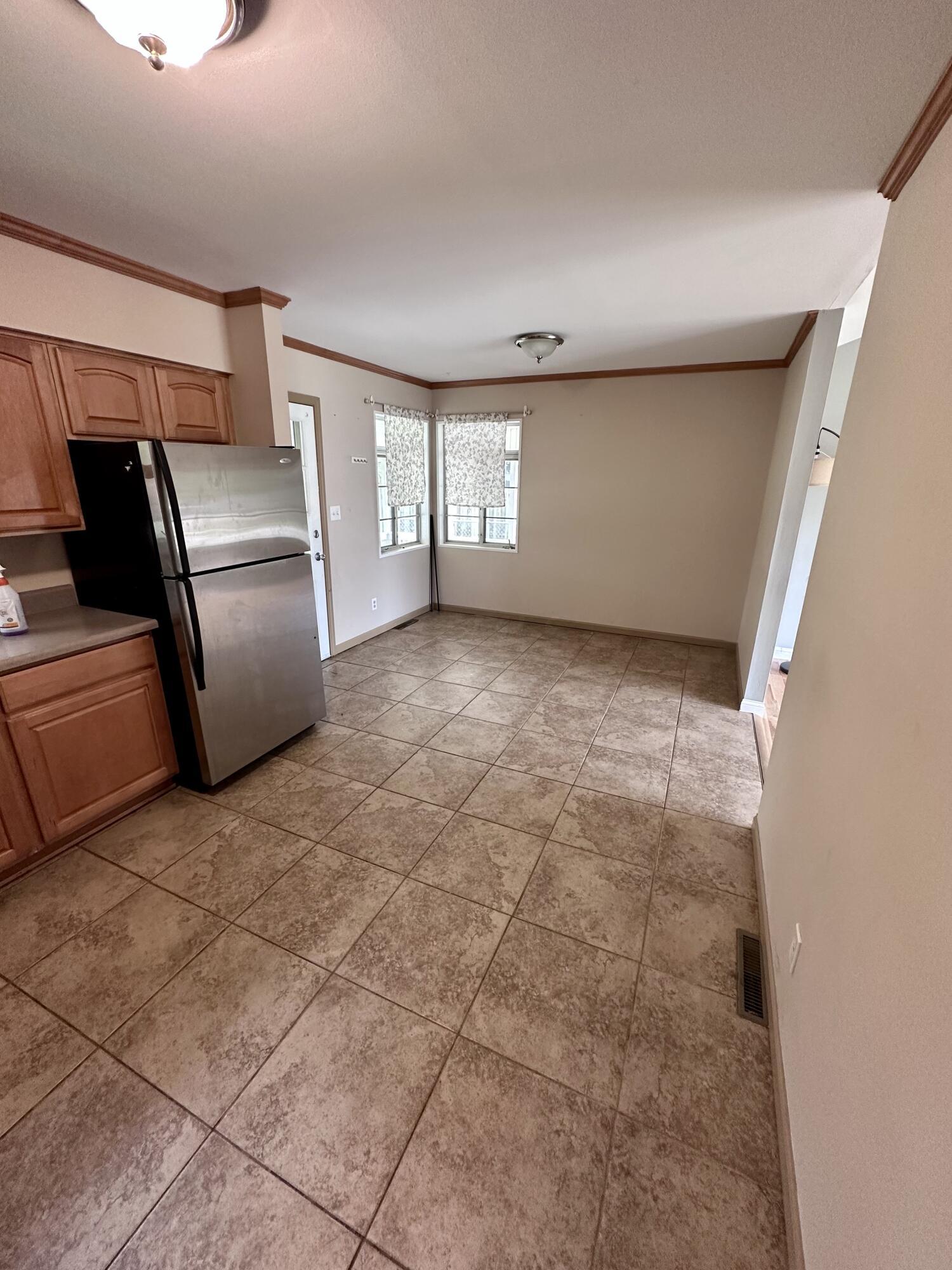 456 Bernhard Road Columbus, OH 43213 - Photo 8 of 24 IMG_4959