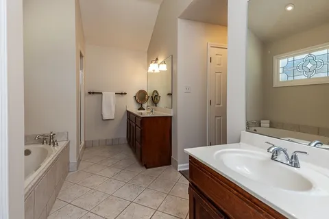 $299,000 | 8668 Wood Mills Drive West, Memphis, TN 38016