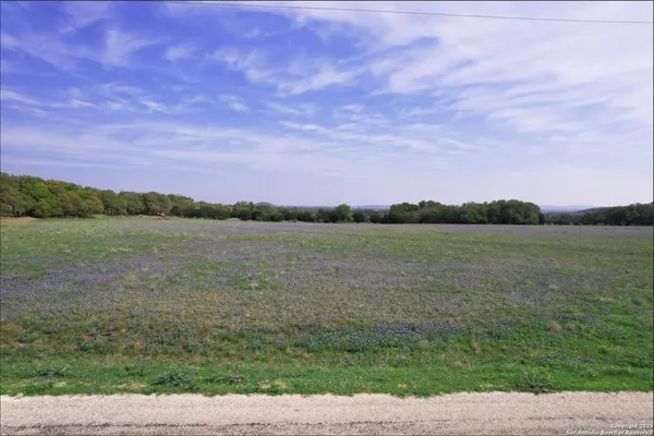 $225,000 | 348 Lipan Apache, Blanco, TX 78606