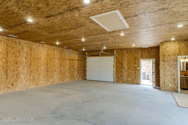 $950,000 | 7726 46th Street, Lubbock, TX 79407