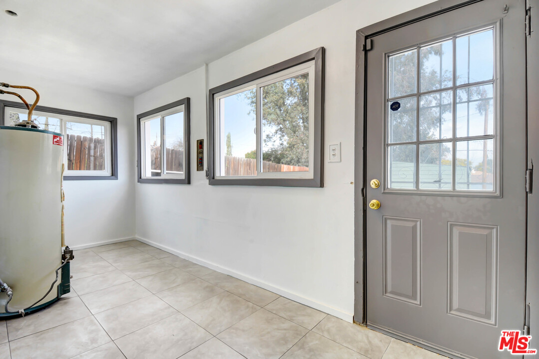 467 West G Street Colton, CA 92324 - Photo 13 of 15