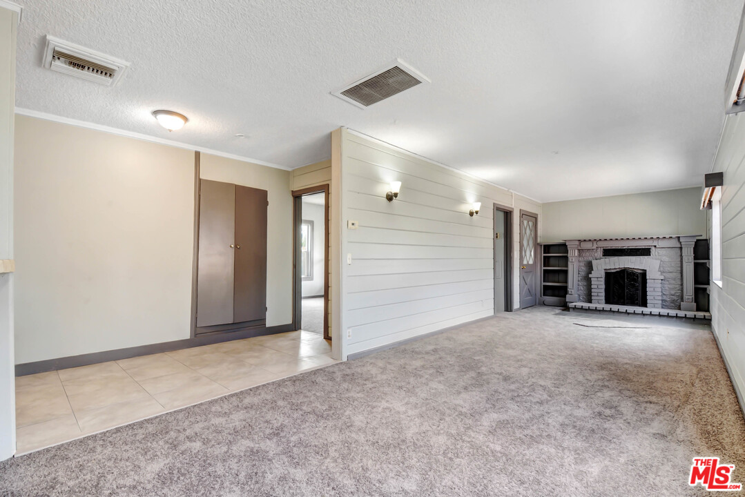 467 West G Street Colton, CA 92324 - Photo 6 of 15