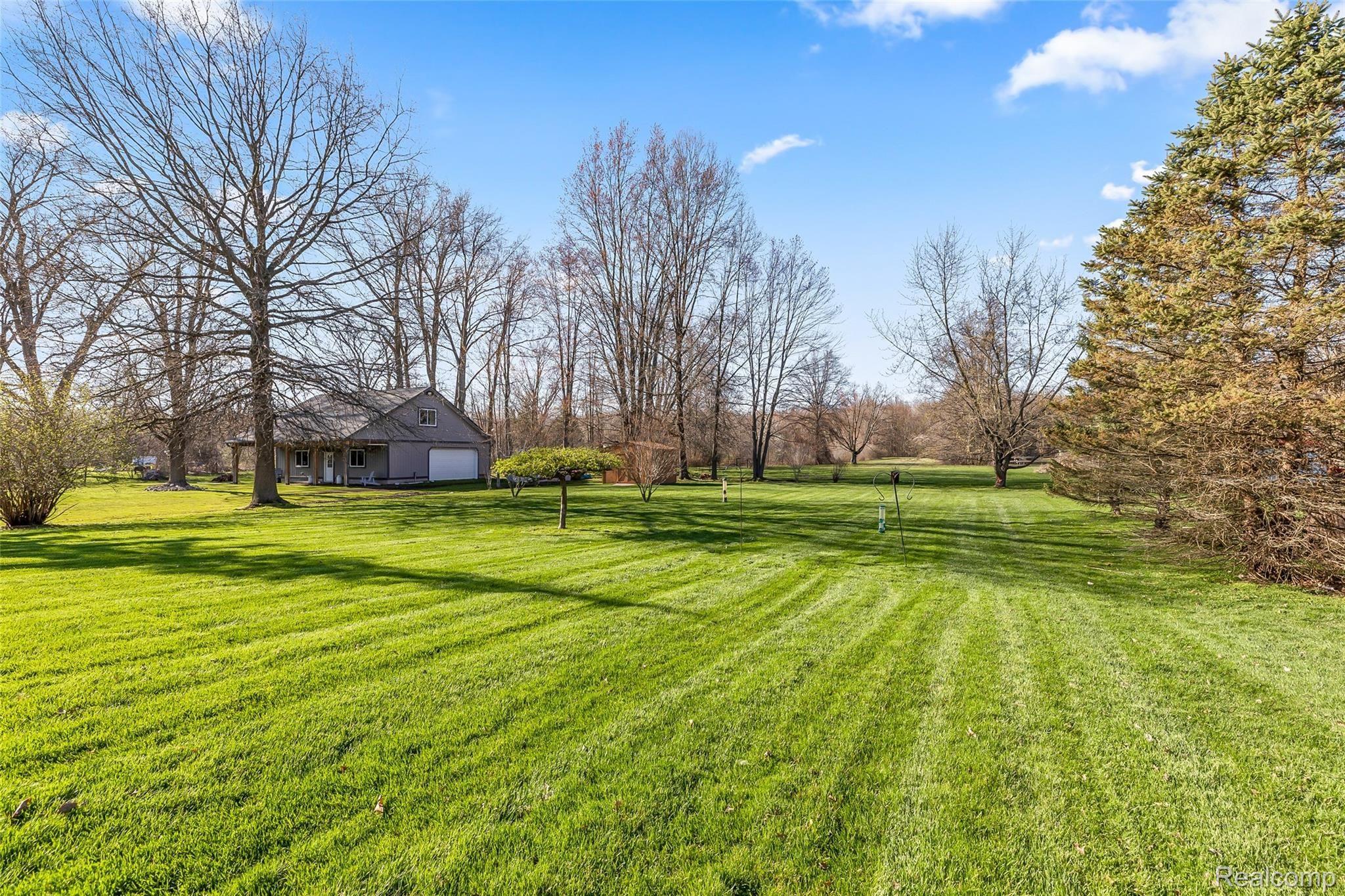 28970 Grix Road New Boston, MI 48164 - Photo 27 of 47 10.Yard