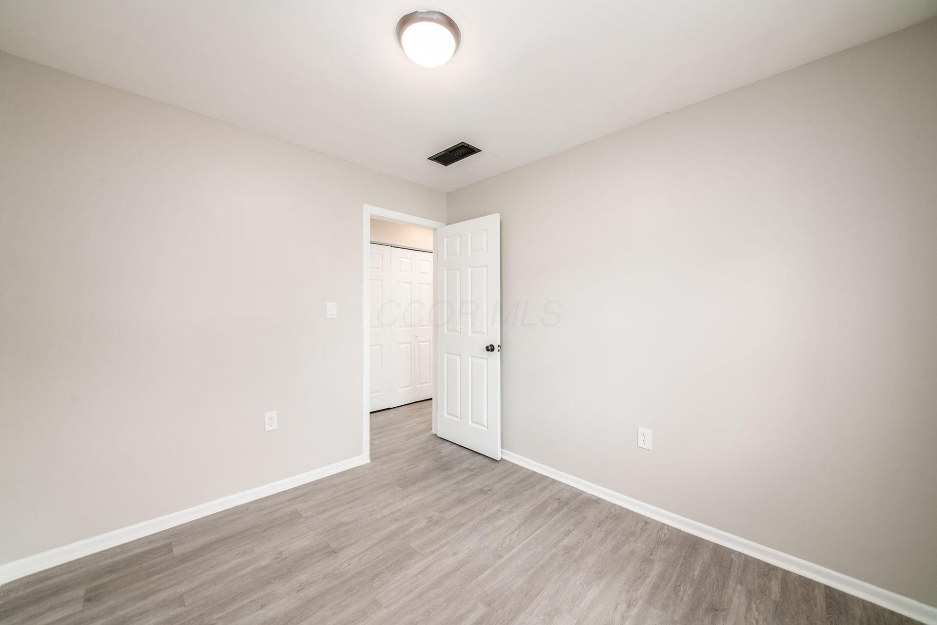 2923 Howey Road Columbus, OH 43224 - Photo 18 of 25 026_ Rd Columbus OH 43224 USA