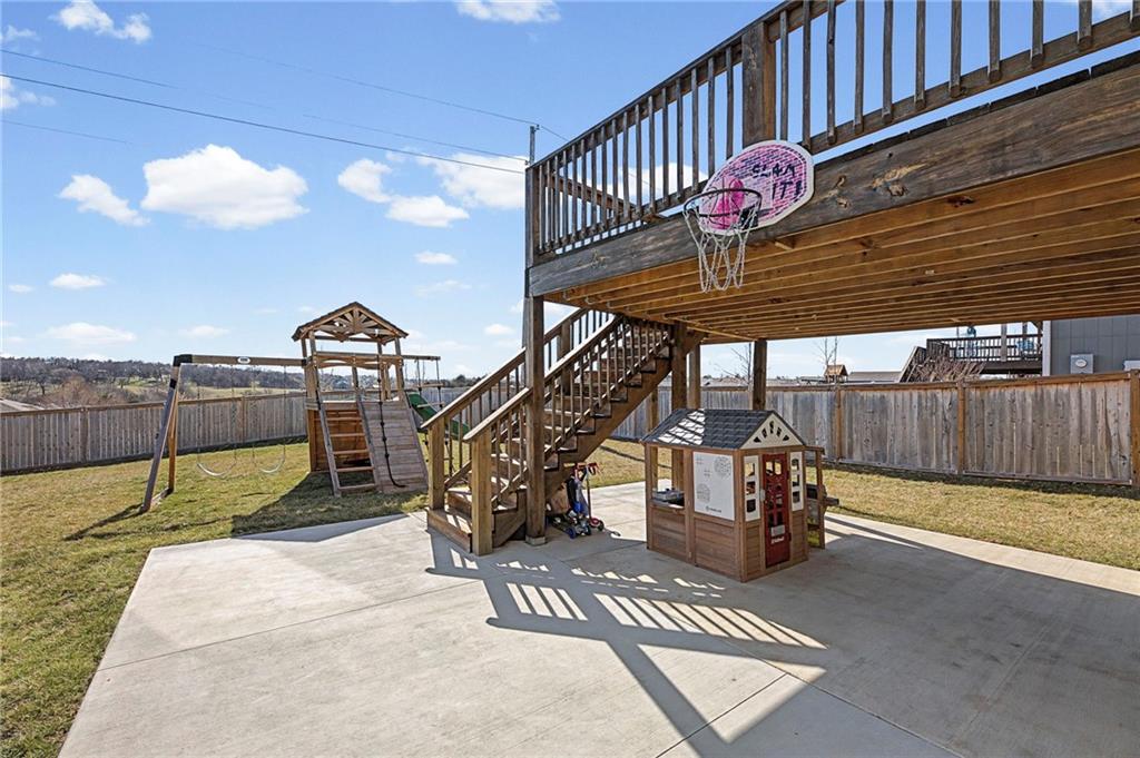 3611 Prairie Clover Court Lawrence, KS 66049 - Photo 44 of 48