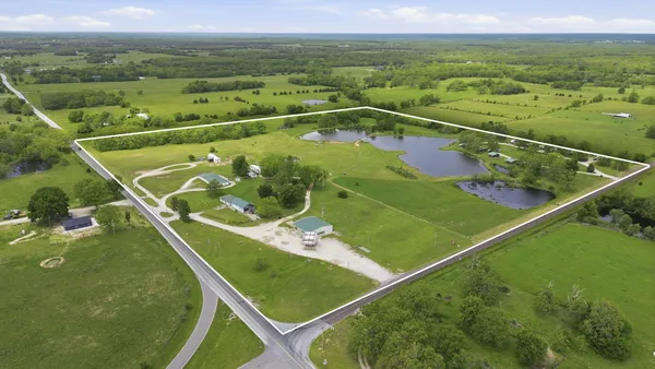 $1,500,000 | 11901 State Highway 32, Lebanon, MO 65536