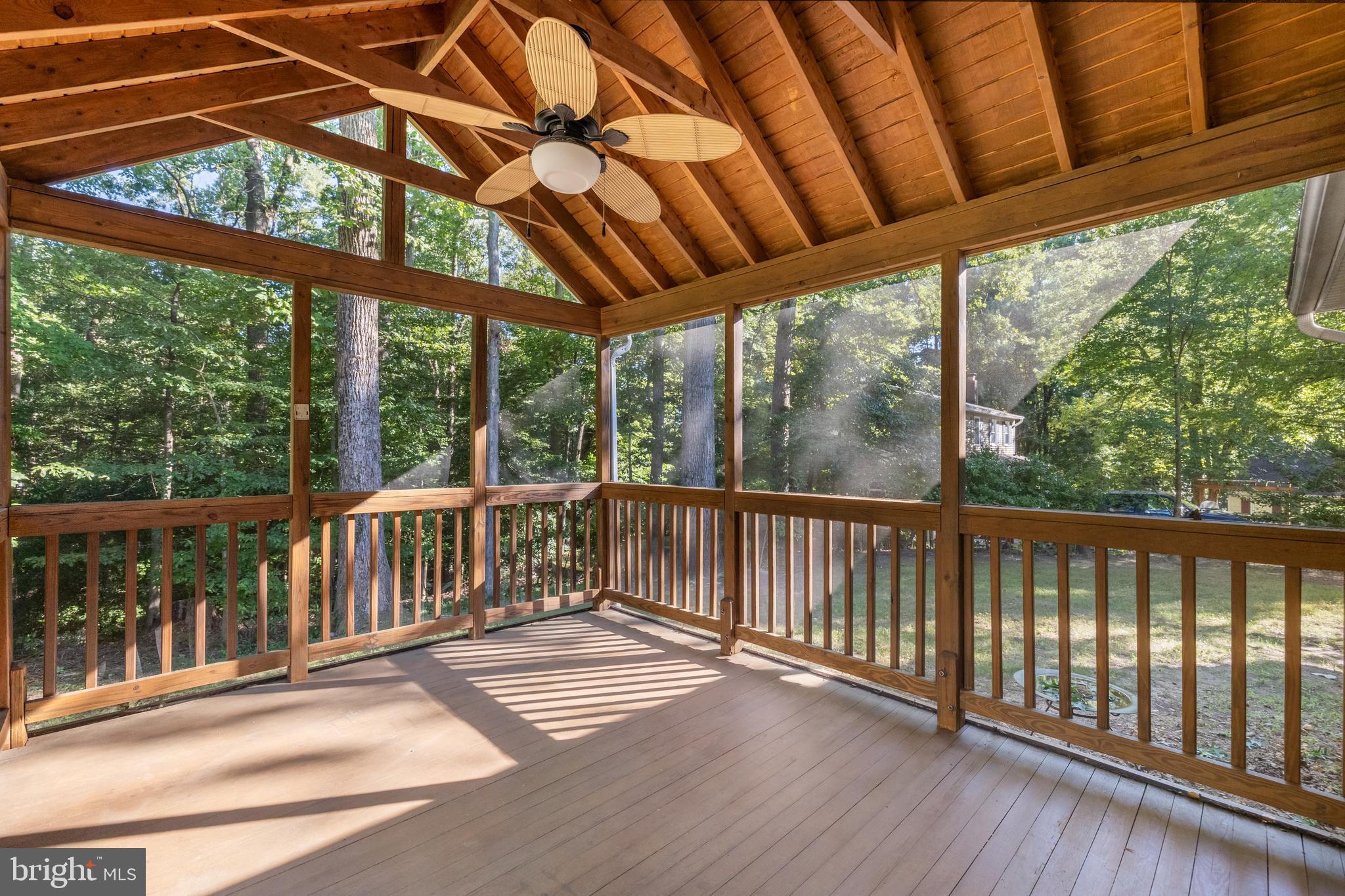 7933 St George Court Springfield, VA 22153 - Photo 2 of 40