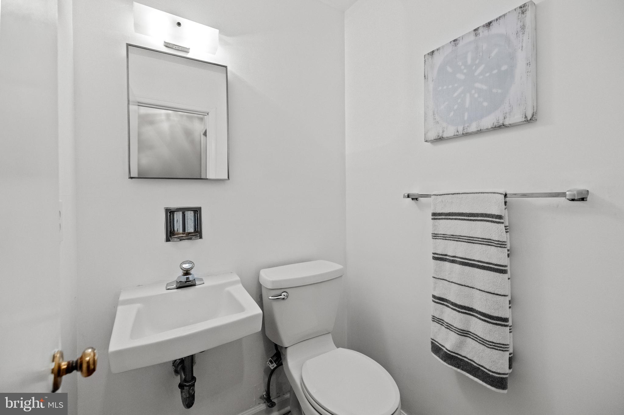 7933 St George Court Springfield, VA 22153 - Photo 23 of 40