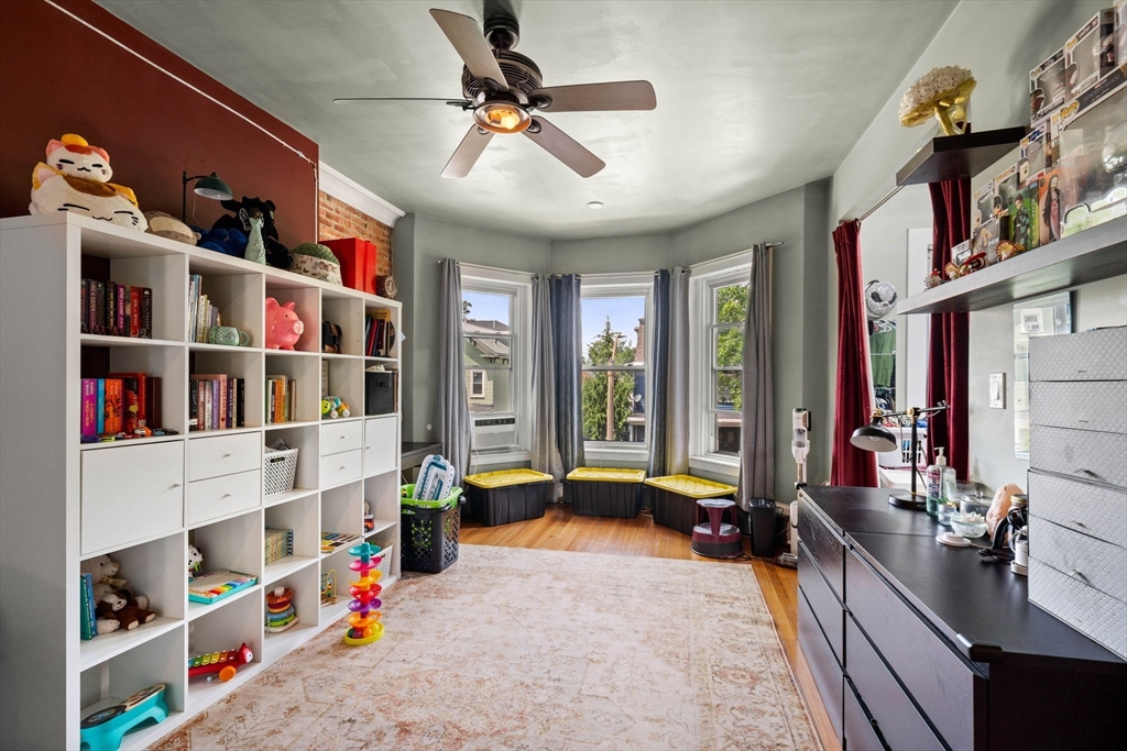 16 Perrin Street Boston, MA 02119 - Photo 13 of 37