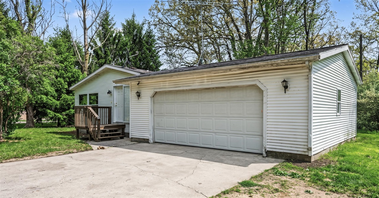 62252 Shaffer Road Constantine, MI 49042 - Photo 1 of 19