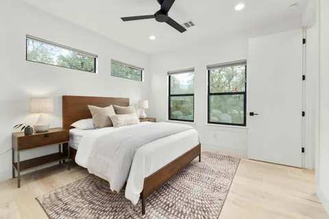 $520,000 | 1183 Oak Grove Avenue, Unit 2, Austin, TX 78702