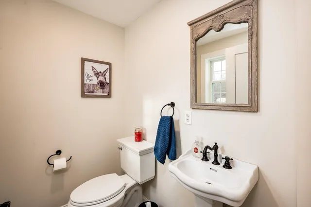 $950,000 | 170 Nottingham Road, Deerfield, NH 03037