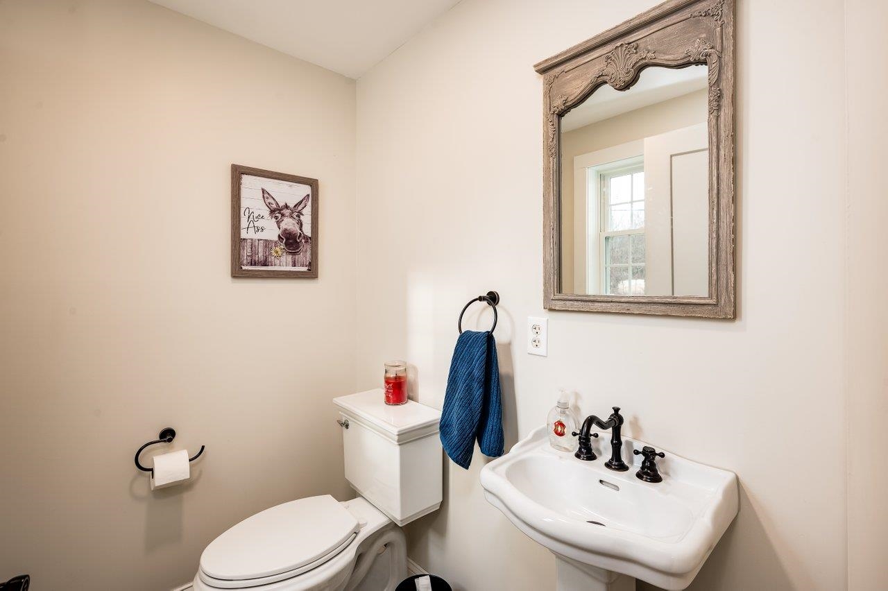 170 Nottingham Road Deerfield, NH 03037 - Photo 12 of 43 Gallery Image 12