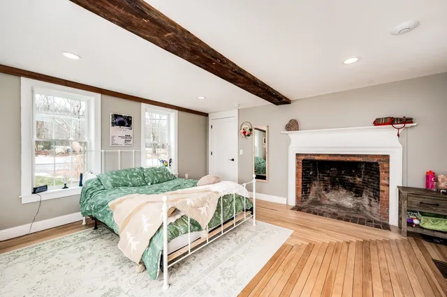 $950,000 | 170 Nottingham Road, Deerfield, NH 03037