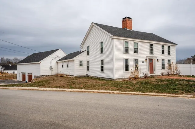 $950,000 | 170 Nottingham Road, Deerfield, NH 03037