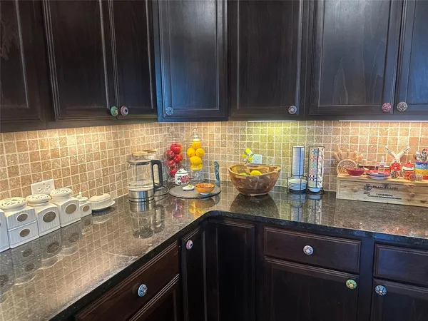 $459,000 | 10420 Langham Drive, Waco, TX 76708