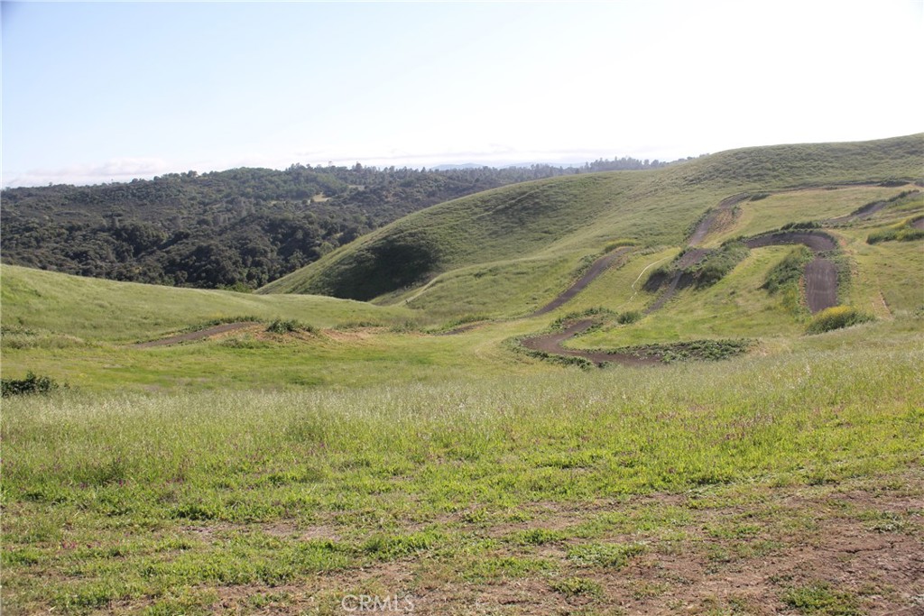 74650 Interlake Road Bradley, CA 93426 - Photo 4 of 21