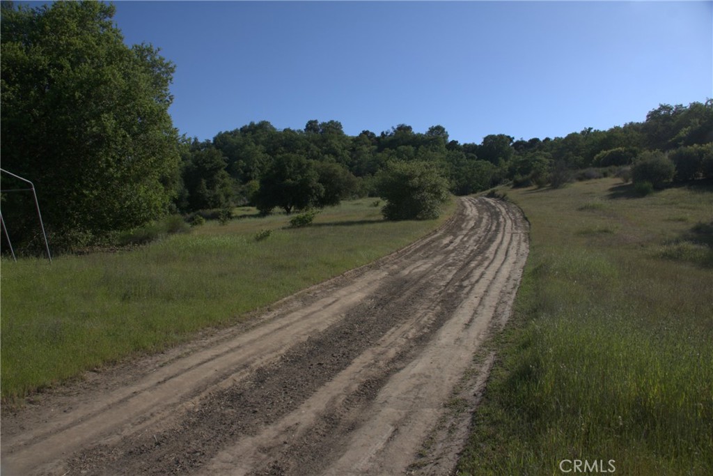 74650 Interlake Road Bradley, CA 93426 - Photo 9 of 21
