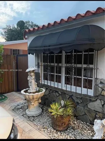 $1,100,000 | 2241 Southwest 26th Street, Miami, FL 33133