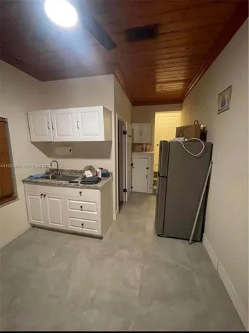 $1,100,000 | 2241 Southwest 26th Street, Miami, FL 33133