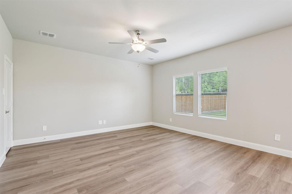 2223 Rannoch Street Sherman, TX 75092 - Photo 8 of 40