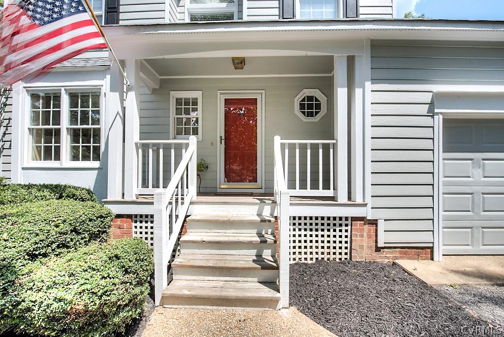 5405 Windy Ridge Drive Midlothian, VA 23112 - Photo 4 of 41 Welcoming Front Porch!