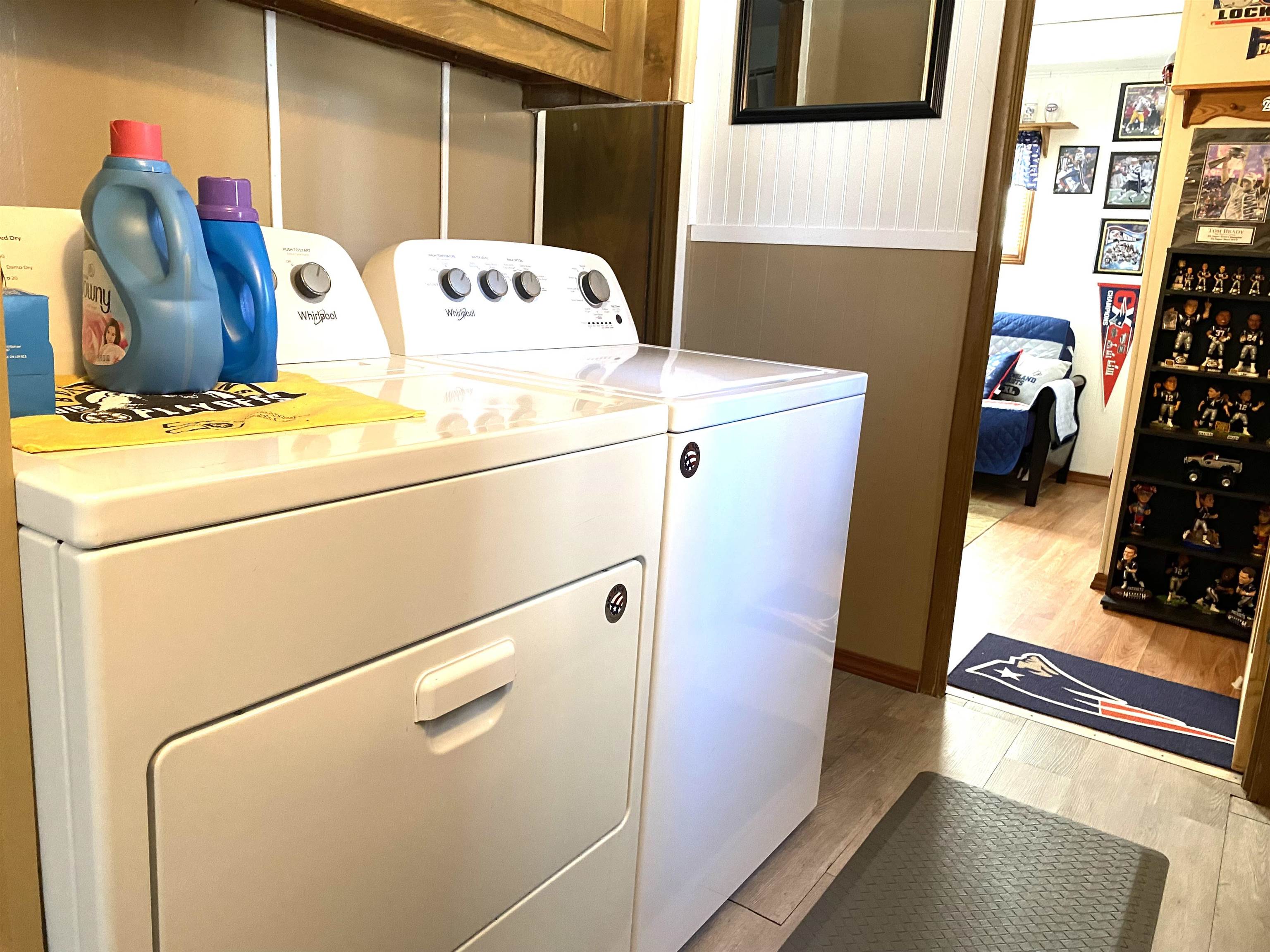 14 Spring Drive Derry, NH 03038 - Photo 21 of 38